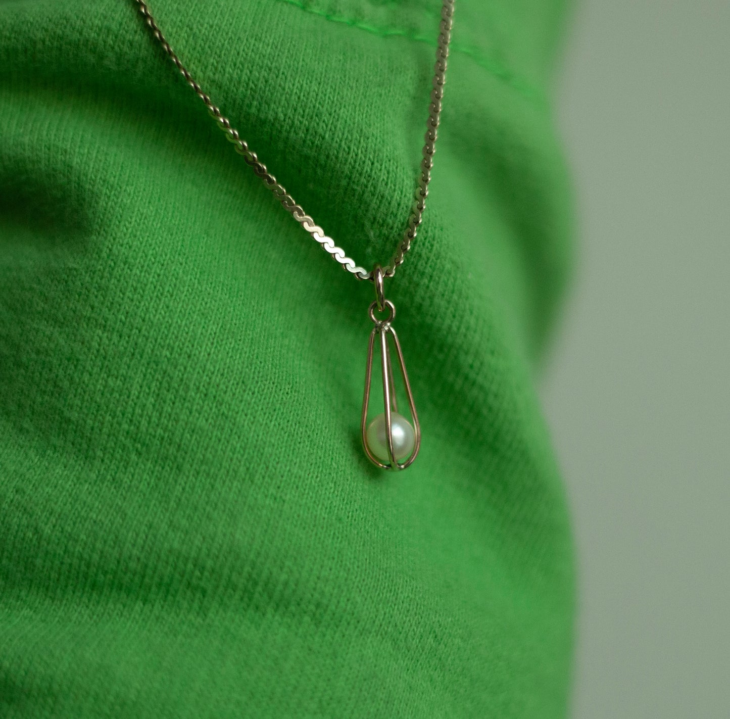 14k Caged Pearl